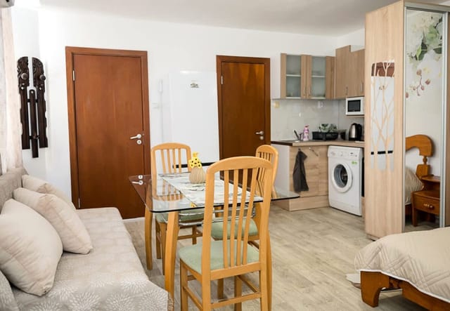 Maria Luiza Studio I | Cozy Open Layout - Photo 4