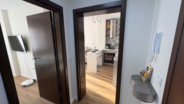 Comfort in Varna– Modern, Bright Central Apartment