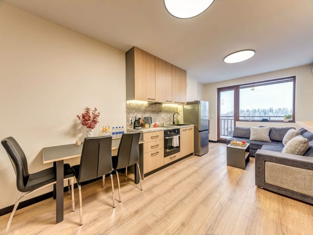 Alpine Glow Studio with Parking, Pamporovo