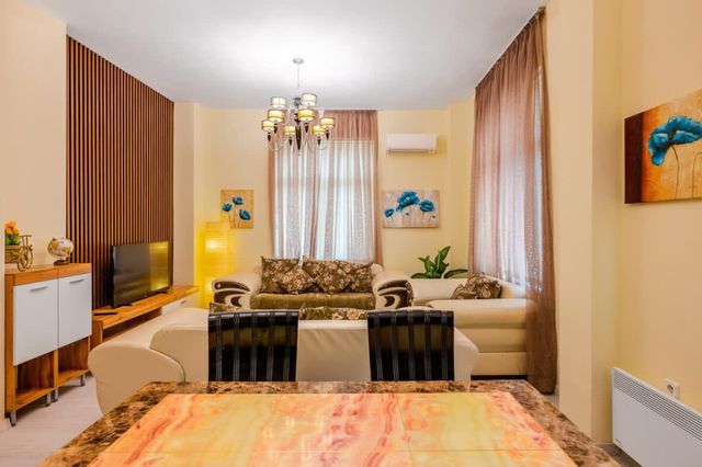 Cozy 2BD Flat + Work Space I Remote workers haven