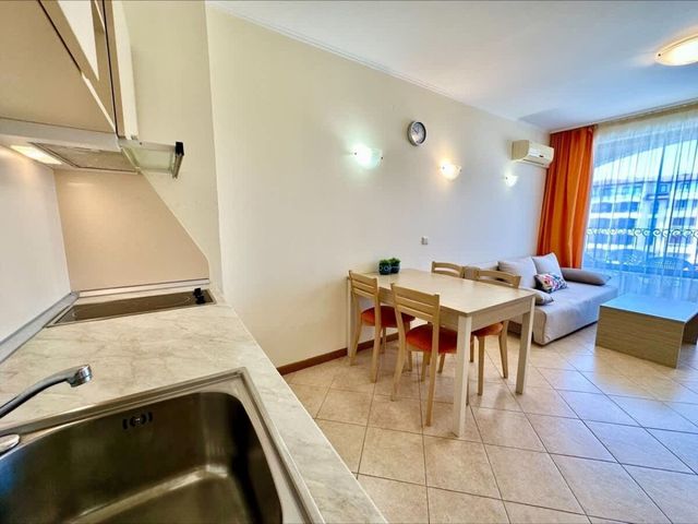 Cozy 1 bedroom pool view  Royal Sun