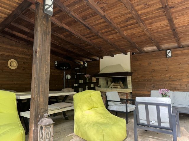 Zornitza Family Estate - Baraka