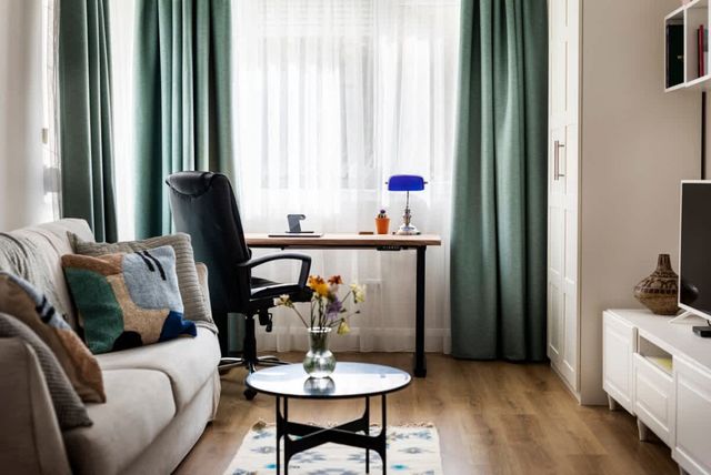 A French affair. With parking, style and elegance.