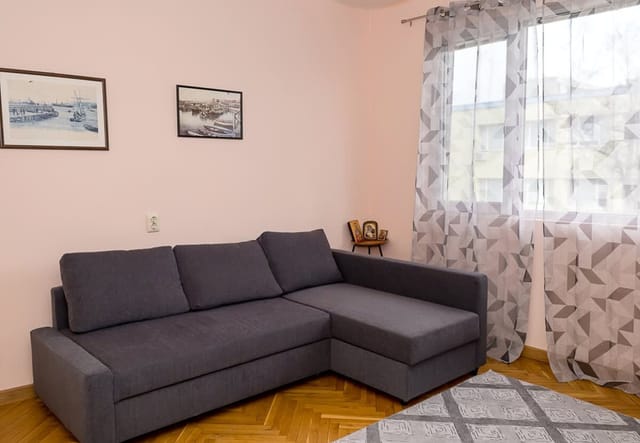 Two Bedroom Retreat I Near Municipality Varna
