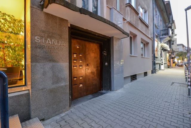 Extravaganzzo - Super Central One Bedroom Modern