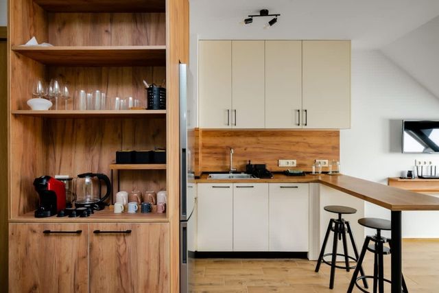 Green Haven Under the Roof - Photo 4