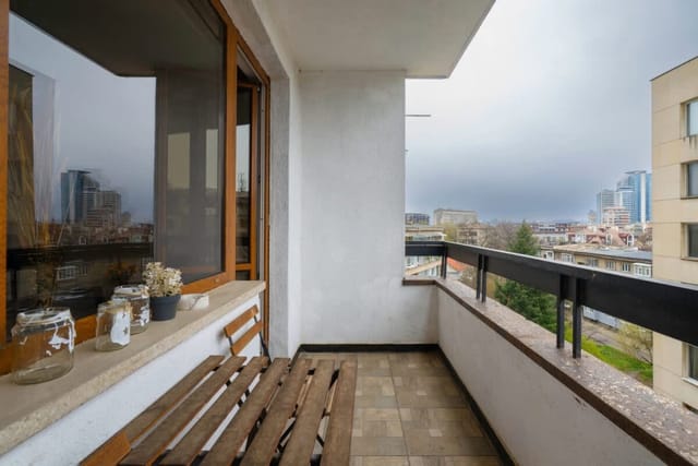 The Cosmopolitan Shine 1-BDR Pet-Friendly Flat