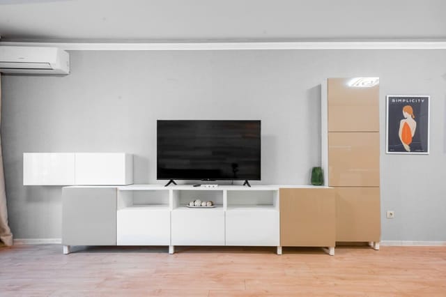 Urban Elegance at Its Finest Stylish 1-BD Flat