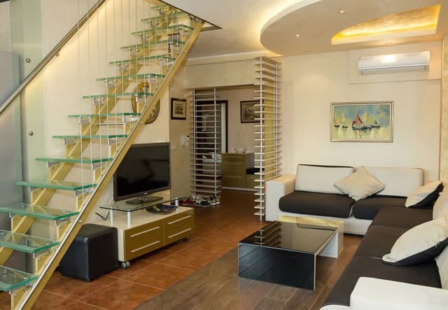 Under the Stars - Lux. Penthouse w/ POOL + Terrace - Photo 3