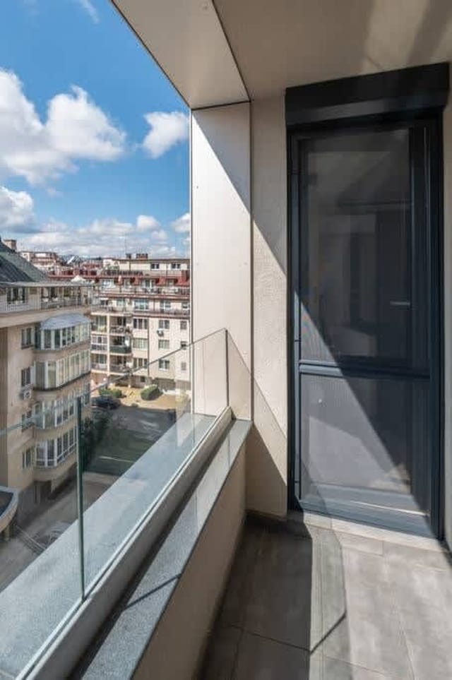 Stylish 1-bedroom Flat in Business District