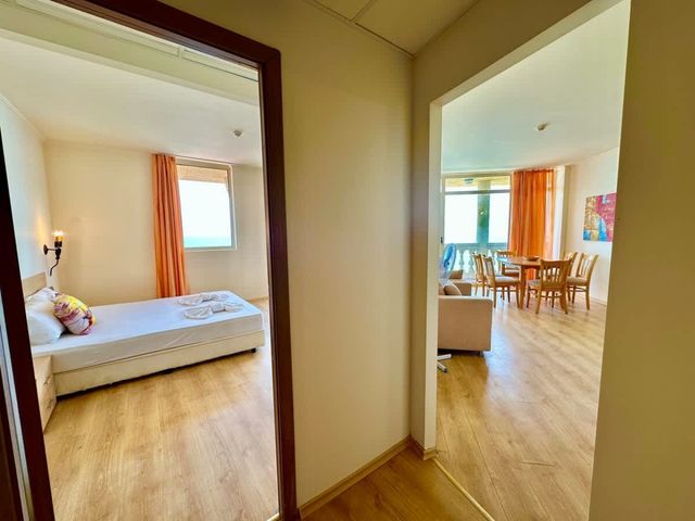 Atrium  Apartment with Sea View