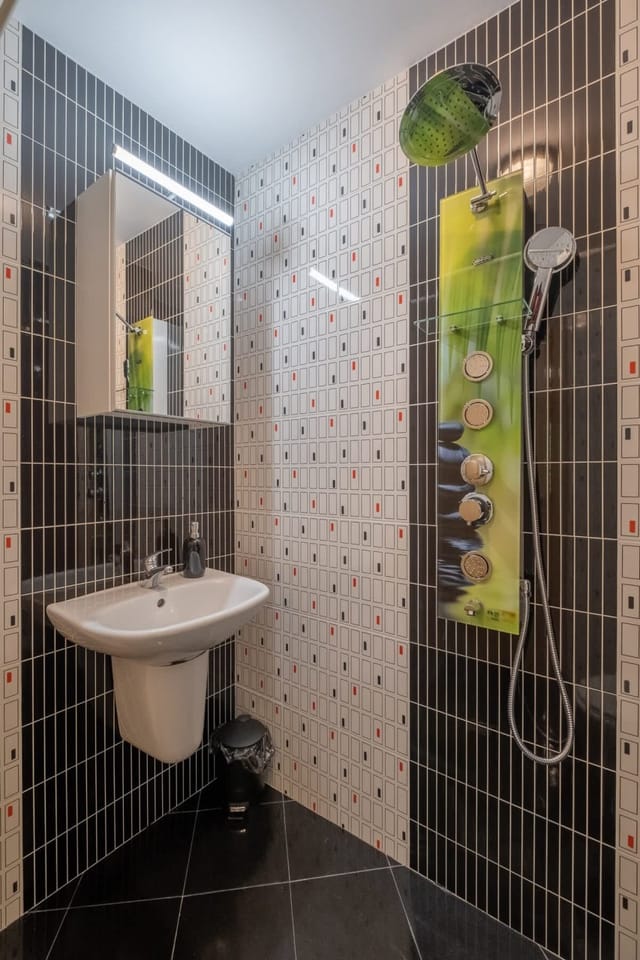 Serdica top center - 3 berdoom cosy apartment