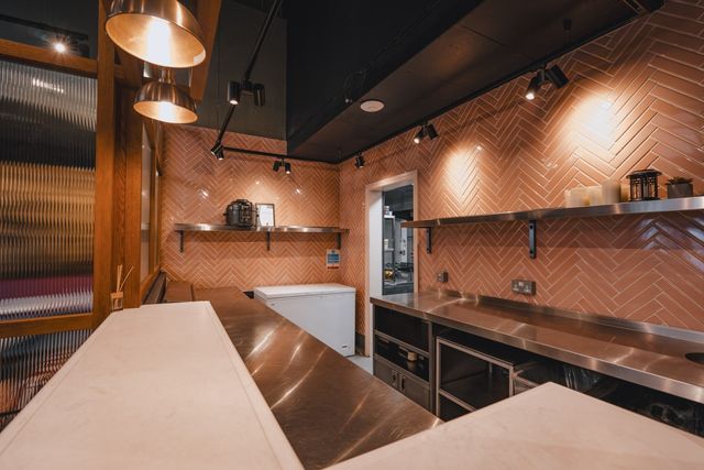 Three Railway Arch Industrial Venue with a Courtyard in Shoreditch