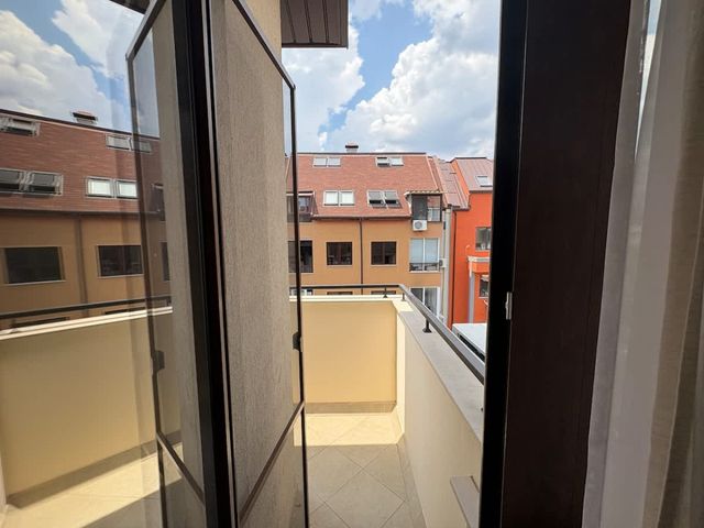 Comfort in Varna– Modern, Bright Central Apartment