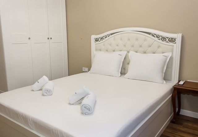 2BD Home In The Heart Of Varna with Parking - Blue - Photo 2