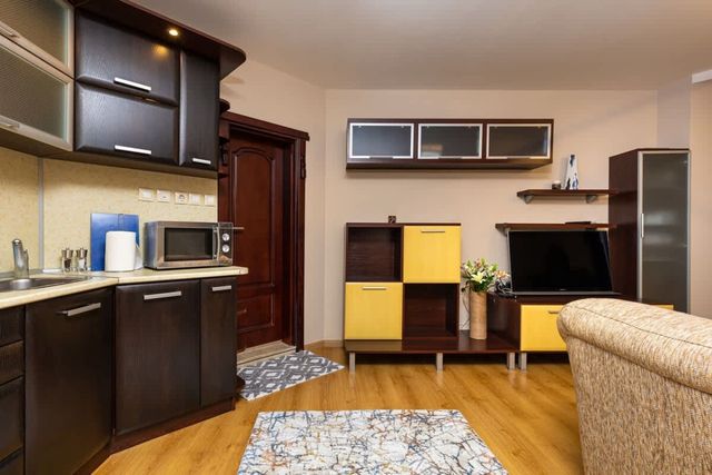 Centrally-located 1BD Apartment near Kapana