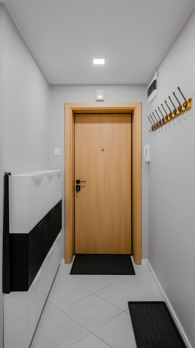 Quiet 2 BDR Comfort Near NDK + Workspace