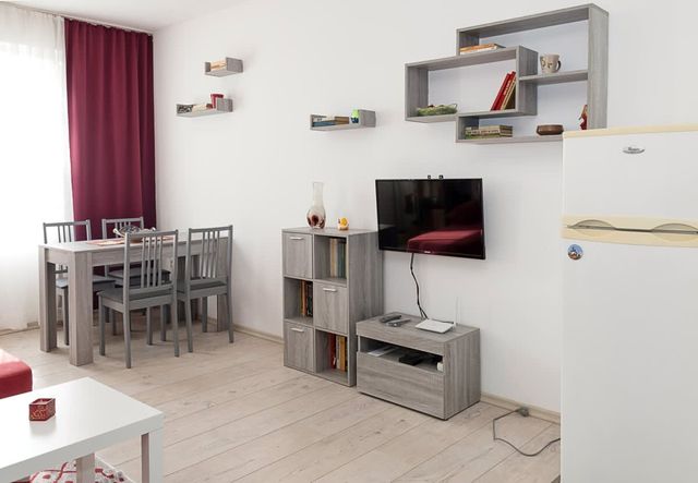 Bright & Elegant 1-BR Flat Near the City Center