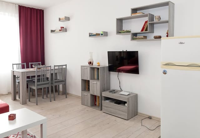 Bright & Elegant 1-BR Flat Near the City Center