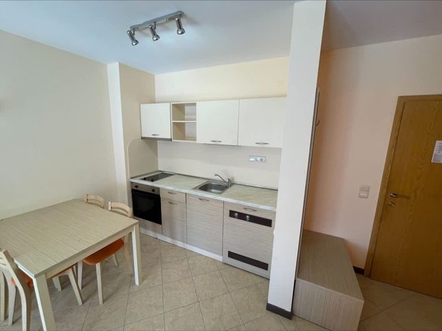 Cozy 1 bedroom apartment in Royal Sun