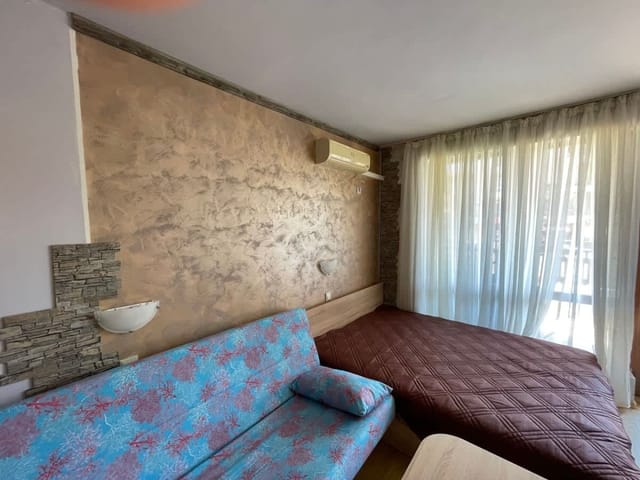 Lovely Studio in a Complex with a Pool - Photo 3