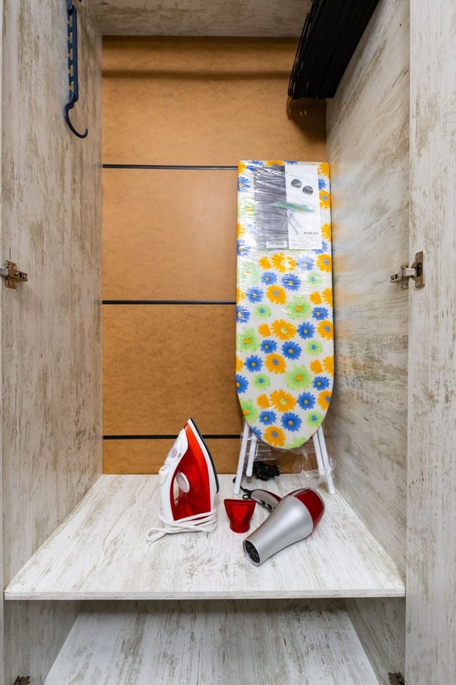 Top-Floor Flat with Balcony