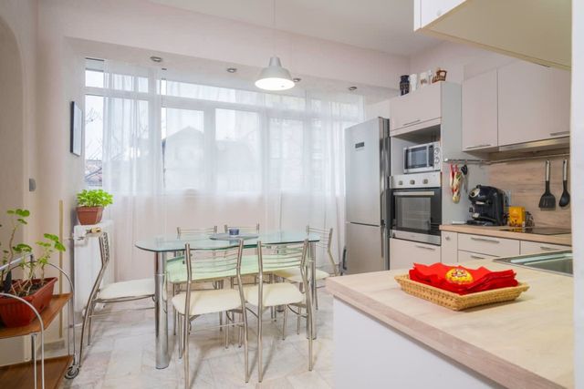 Cozy Apartment near Vitosha Street