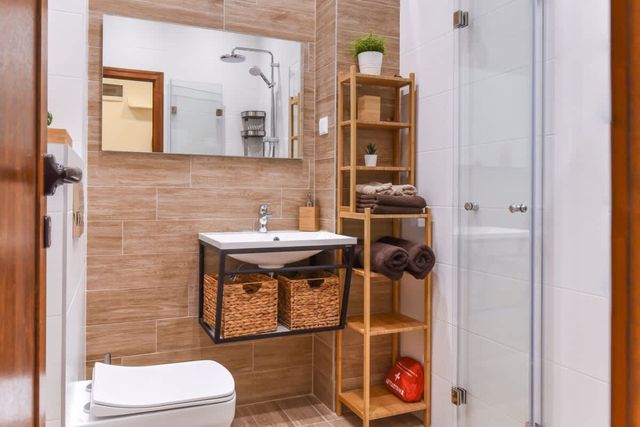 Bright 2BD Center Apartment | AC & Fast Wi-Fi