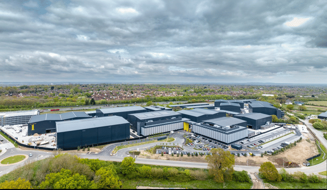 shinfield tv and film studios - Photo 2