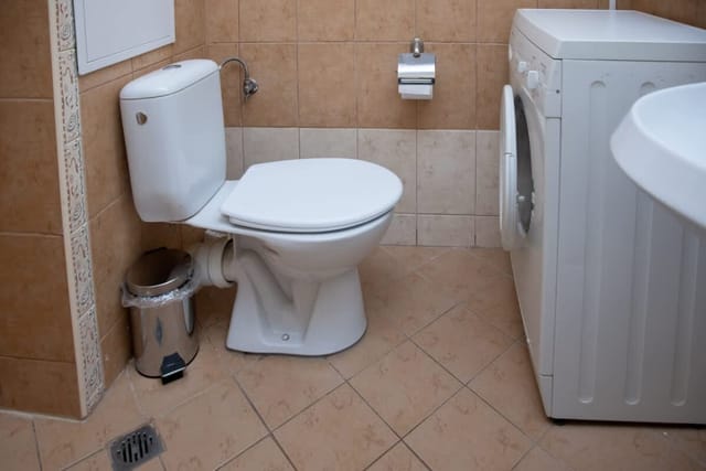 Sunny apartment in a complex with a POOL and GYM