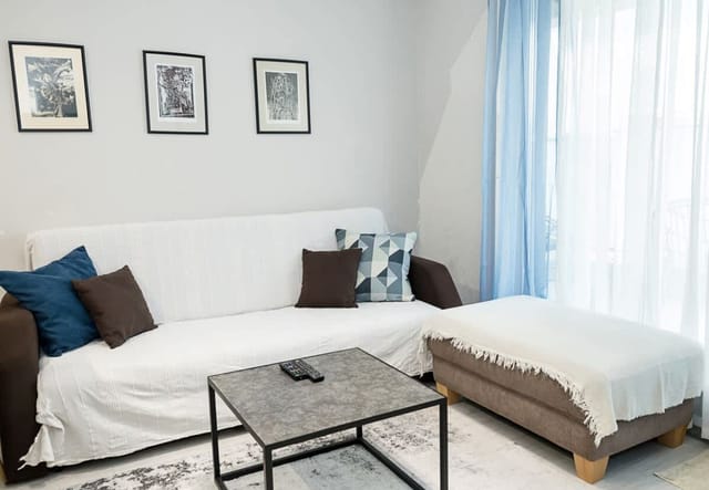 Chic 1BD Flat in St Constantine & Helena Complex