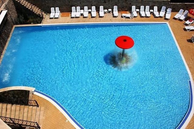 Cozy  Sunny Beach Hills  2 bedrooms for 6 people