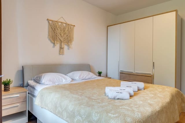 Forest Harmony 1BD with Balcony & Parking