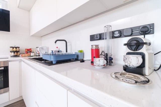 Serene Luxe Oasis Retreat on the Outskirts