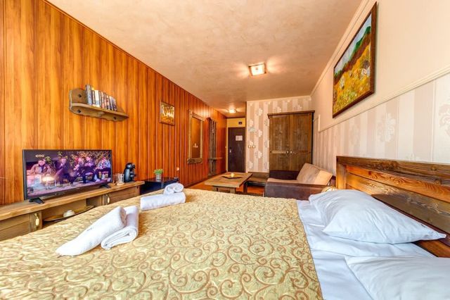 Cozy and Stylish Studio in Forest Glade