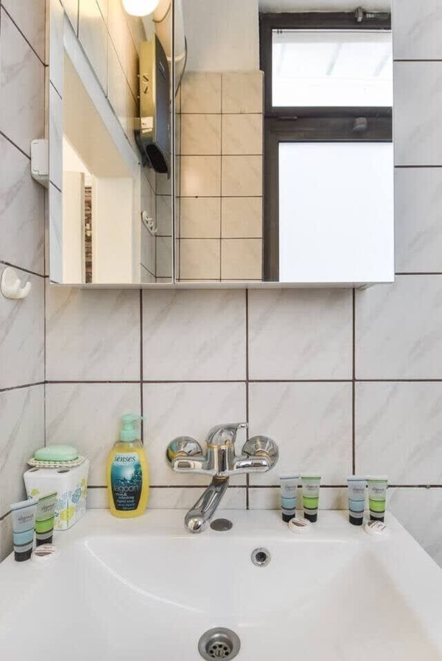 Historical Lion's Bridge 1-Bedroom Apartment