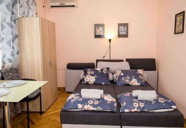 Two Bedroom Retreat I Near Municipality Varna