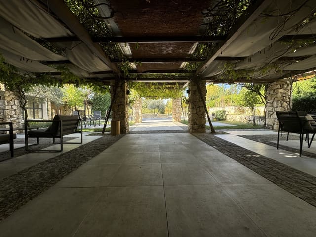 Zornitza Family Estate - Hotel