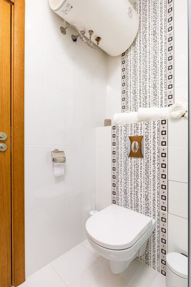 Bright Plovdiv Escape: Modern & Cozy 1BD Apartment