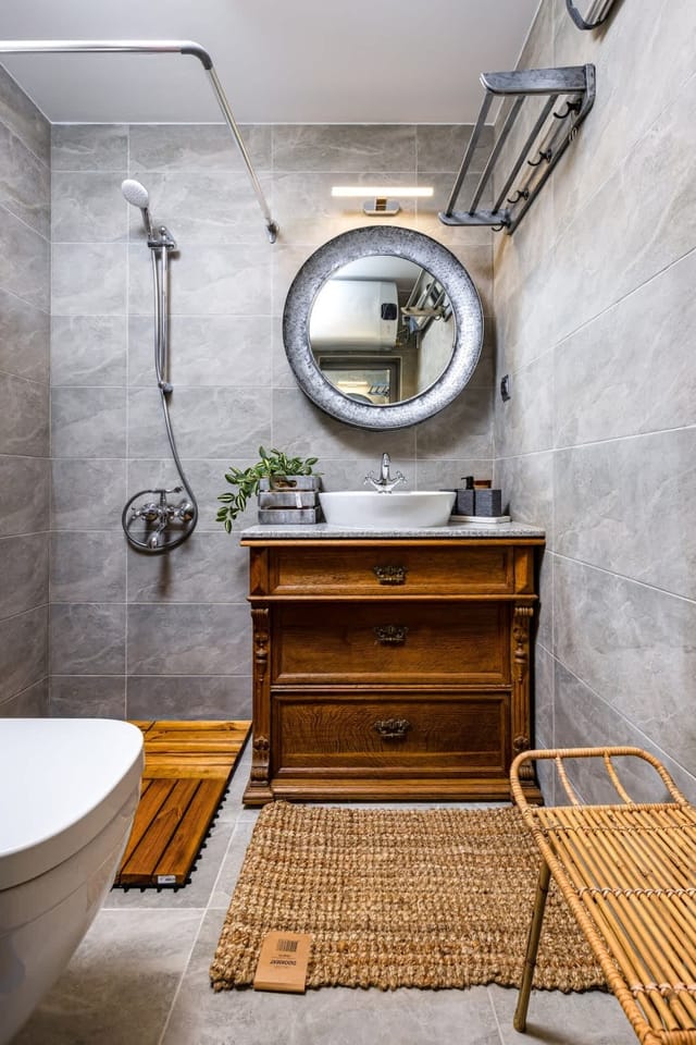 Exclusive One-Bedroom Retreat + Private Parking - Photo 4