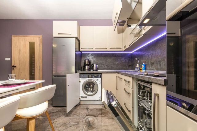 Stylish 1BD flat with a Parking Spot