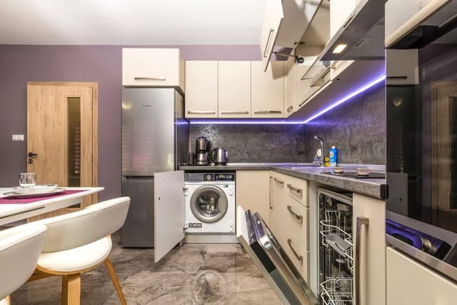 Stylish 1BD flat with a Parking Spot