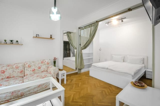 Floral Studio Retreat in Sofia City Center - Photo 4