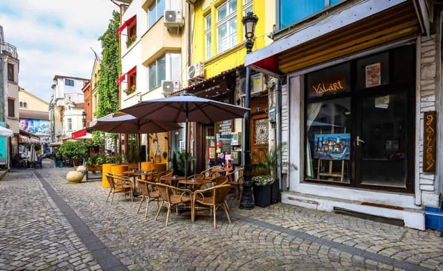 Travel Time Central Kapana Studio