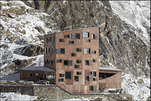 Rifugio Petrarca Hut