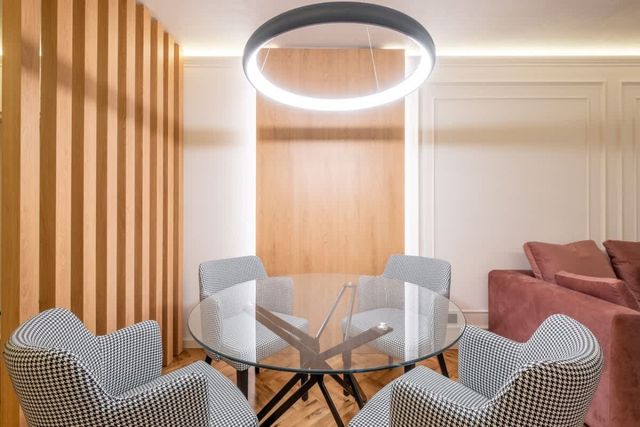 SOFapart Comfy and Elegant Apt with 2 BDR/ Parking