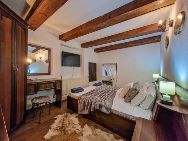 8BD Retreat in Bansko: Comfort &amp; Mountain Charm - Photo 3