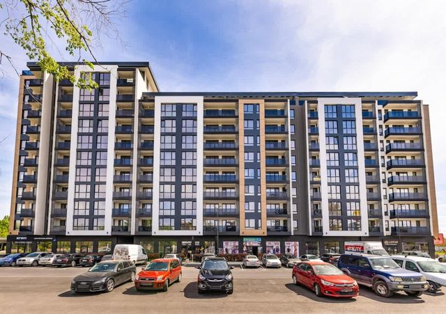 Exclusive One-Bedroom Retreat + Private Parking