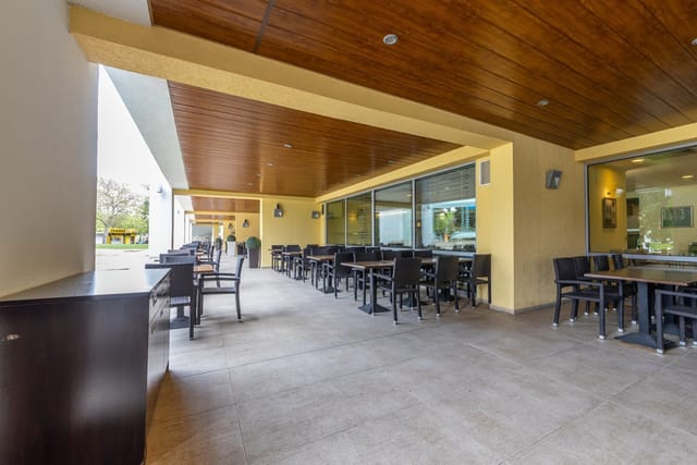 Modern Restaurant in the Flamingo Grand Hotel