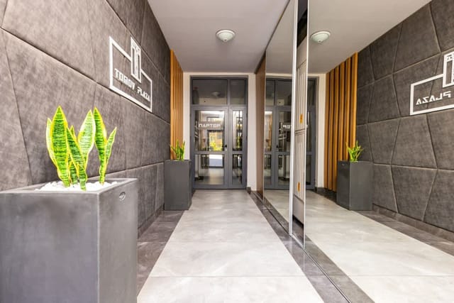 Plaza Nest - Cozy Studio Apartment